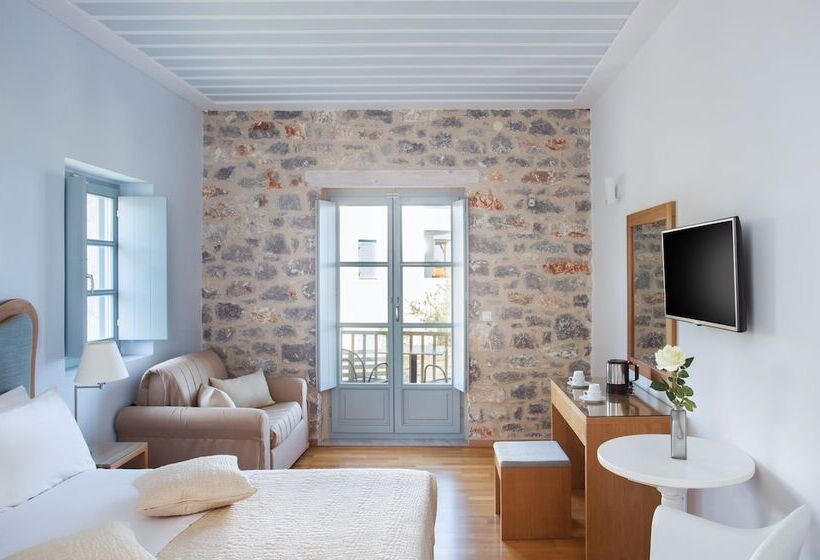 Thirides Beach Resort