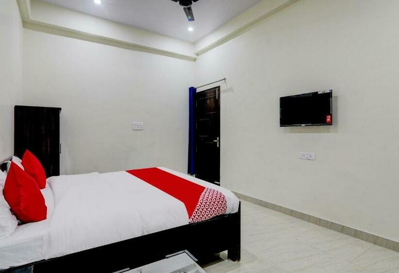 Hotel Flagship Roister Inn Near Gomti Riverfront Park