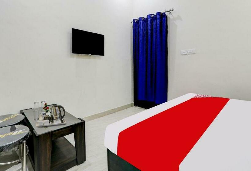 Hotel Flagship Roister Inn Near Gomti Riverfront Park