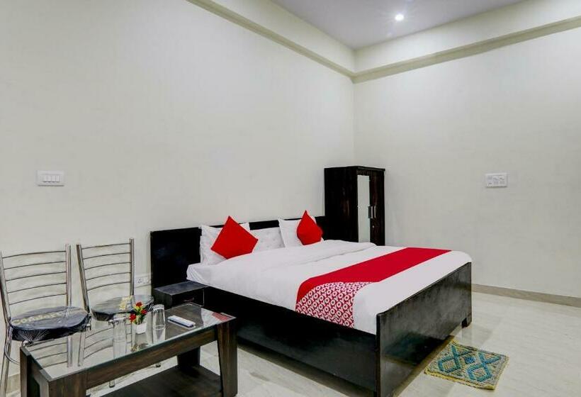 Hotel Flagship Roister Inn Near Gomti Riverfront Park