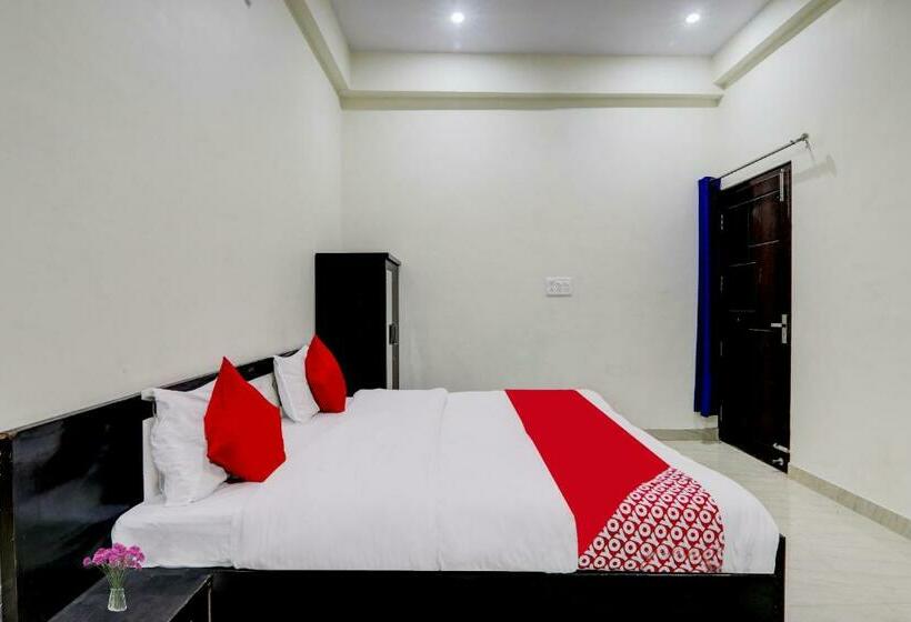 Hotel Flagship Roister Inn Near Gomti Riverfront Park