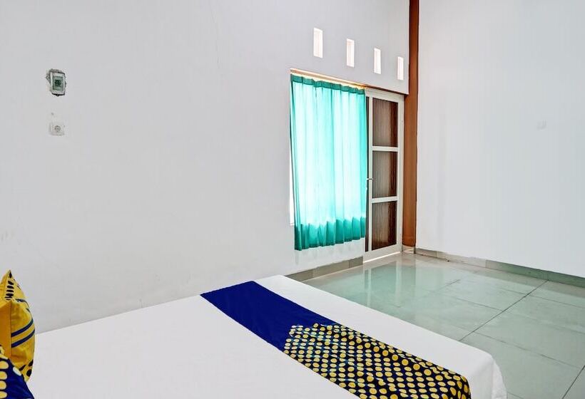 호텔 Spot On 92006 Kost Sejahtera Syariah