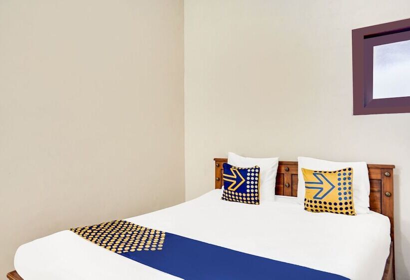 ホテル Spot On 92114 Homestay Riverside Duko