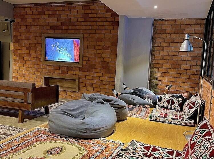 Arch Dormitorio Cenang Hostel