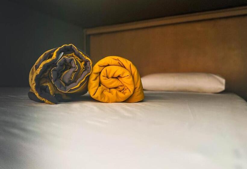 Arch Dormitorio Cenang Hostel