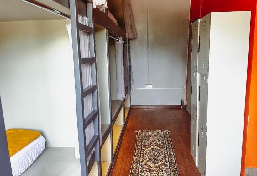 Arch Dormitorio Cenang Hostel
