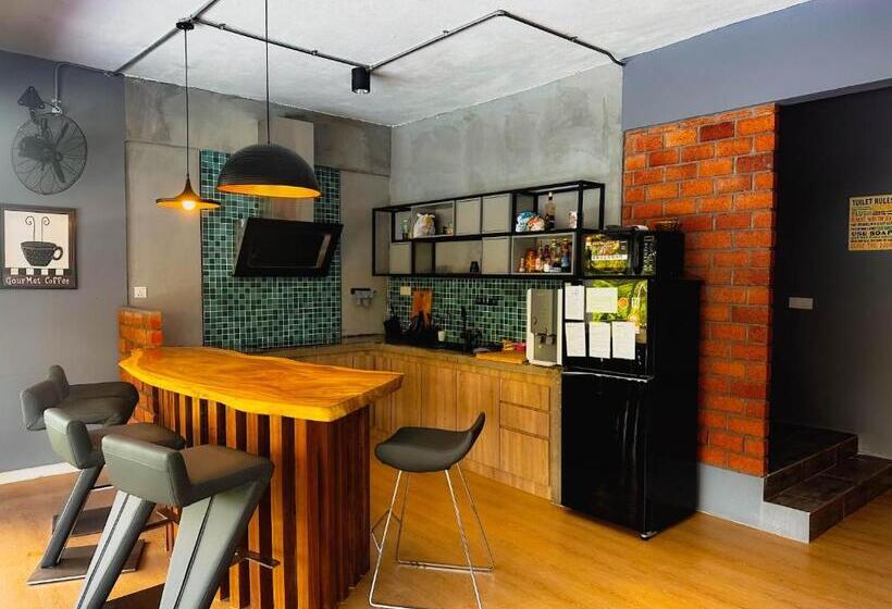 Arch Dormitorio Cenang Hostel