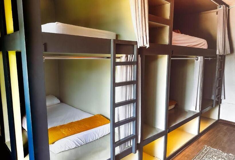 Arch Dormitorio Cenang Hostel