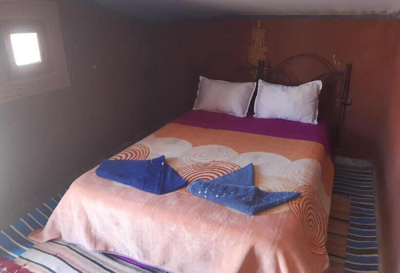 تختخواب و صبحانه Camp Mhamid Sahara Tours