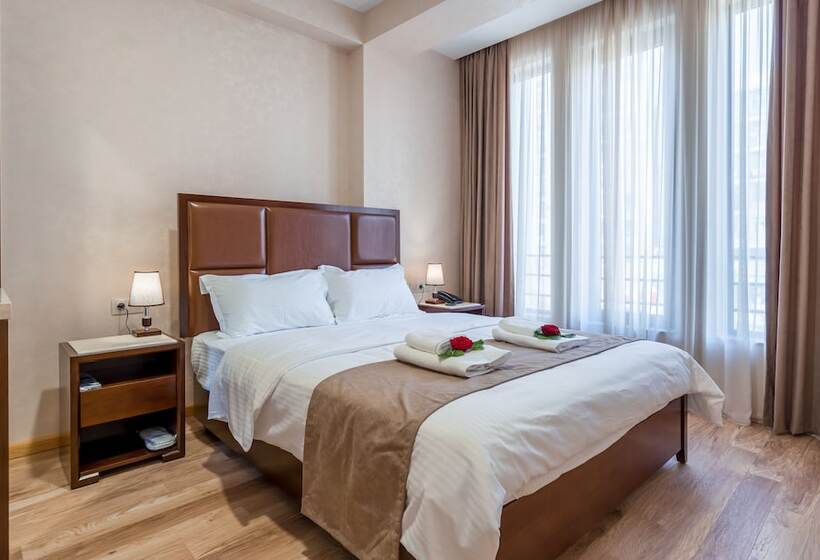 Aura Hotel Tbilisi
