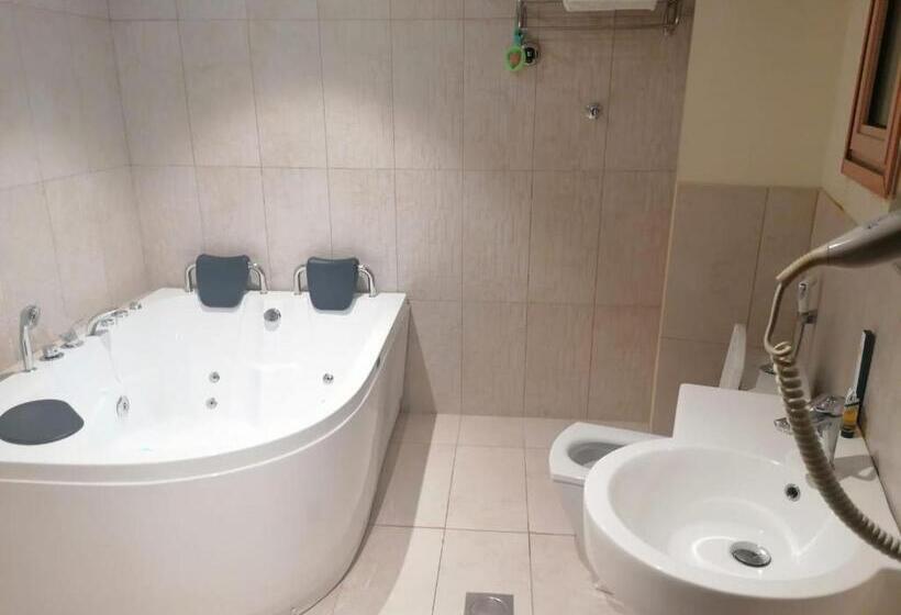 Burj Al Hayat Hotel Suites Al Olaya