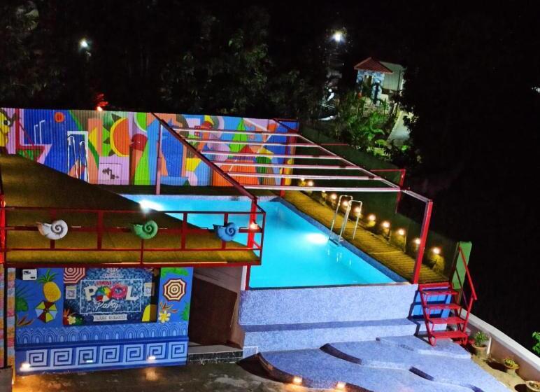 Gods County Hotels & Resorts