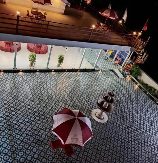 Gods County Hotels & Resorts