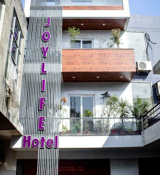 هتل Joylife  Chottu Ram Chowk Rohtak Haryana