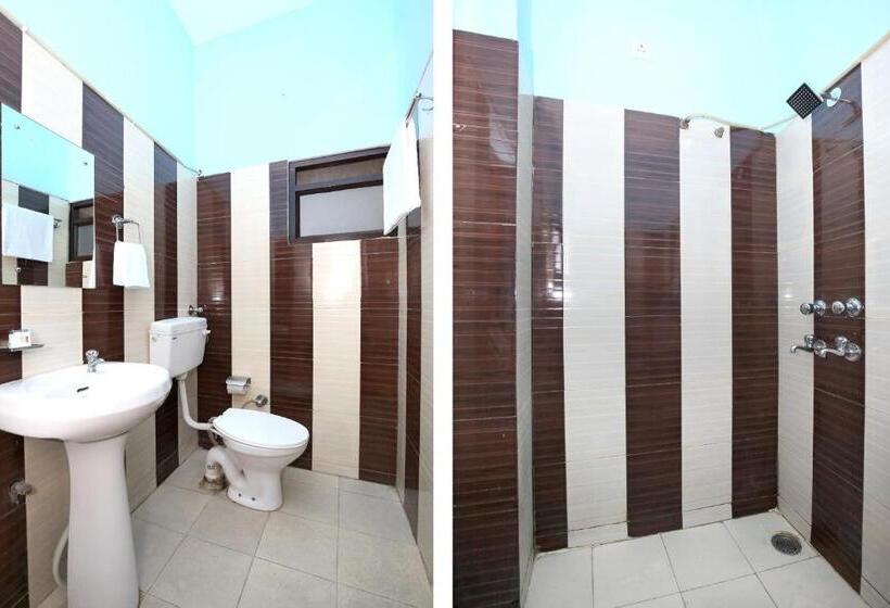 호텔 Oyo 11886  Crystal