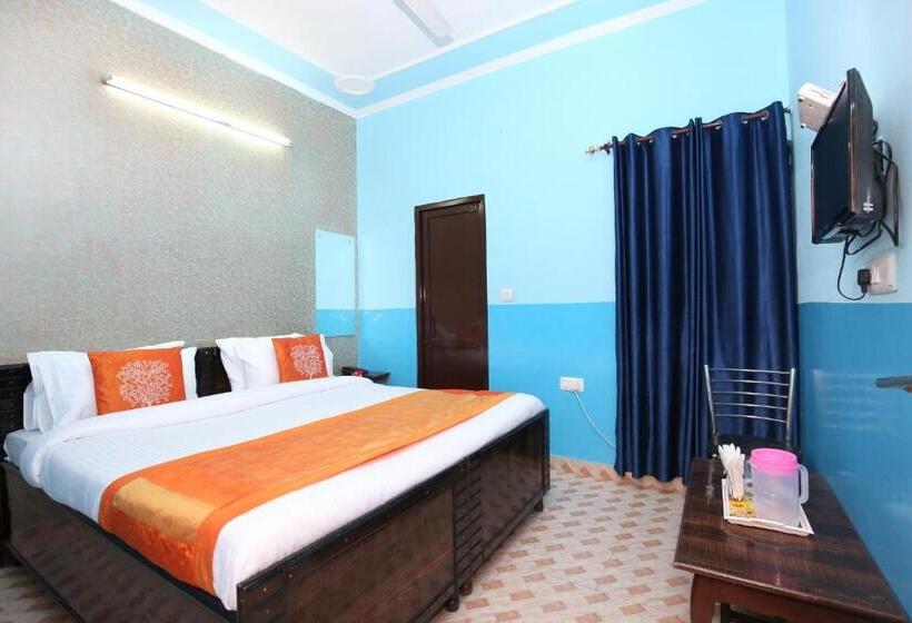 호텔 Oyo 11886  Crystal