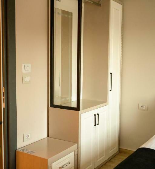 בית מלון כפרי Univers