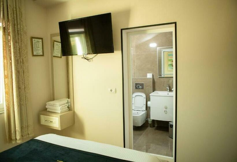 בית מלון כפרי Univers