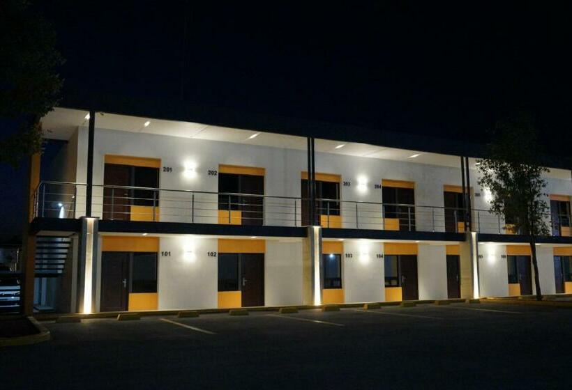 Отель Valle Express