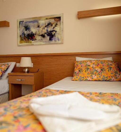 Отель Aqua Nina