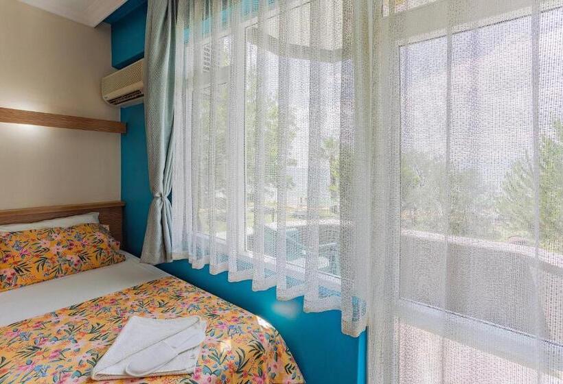 Отель Aqua Nina