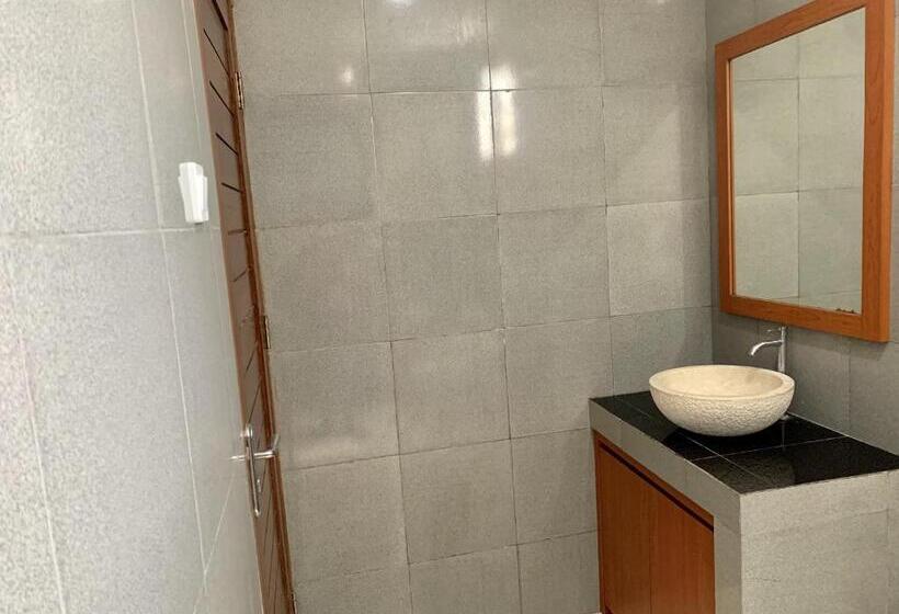 ペンション Davit Guesthouse Nusa Dua