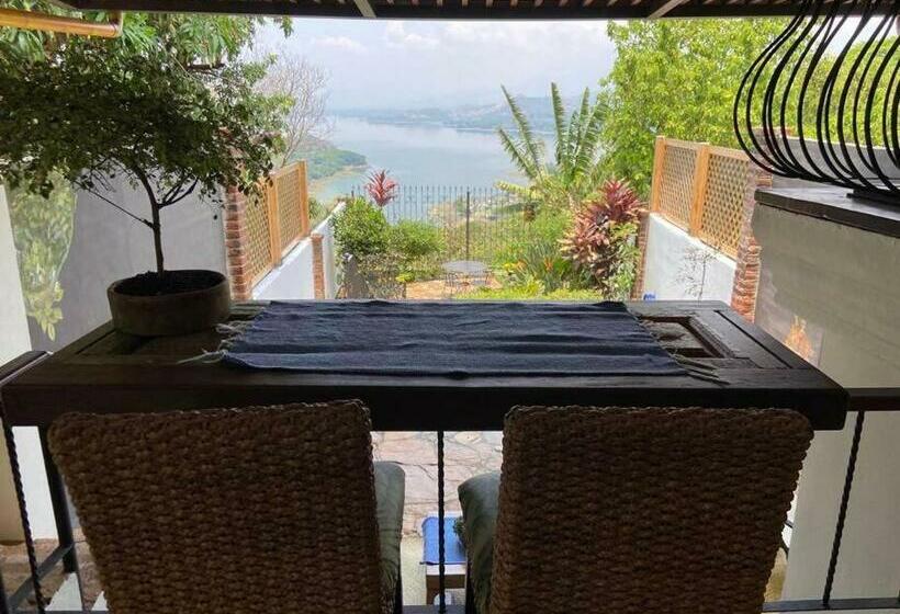 بنسيون Casa Flor De Pajaro, Vistas Panorámicas Increíbles Al Lago