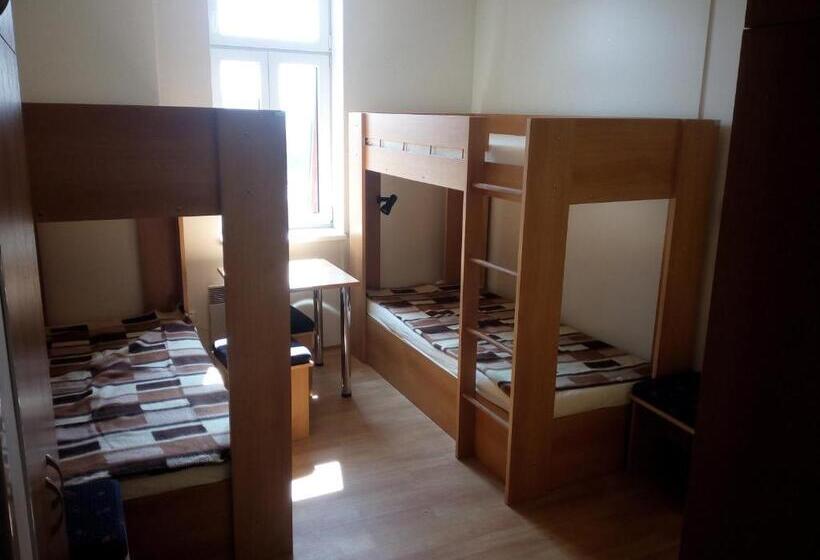 هاستل Havranův Dům Suchohrdly