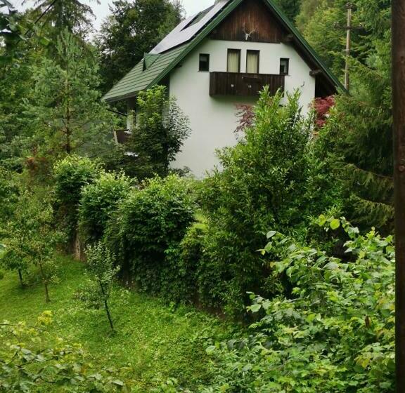 تختخواب و صبحانه Slabnik Nature Escape