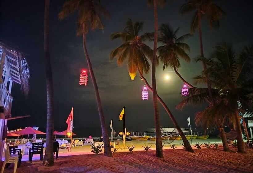 Отель French Garden Pragash Beach