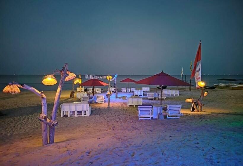 Отель French Garden Pragash Beach