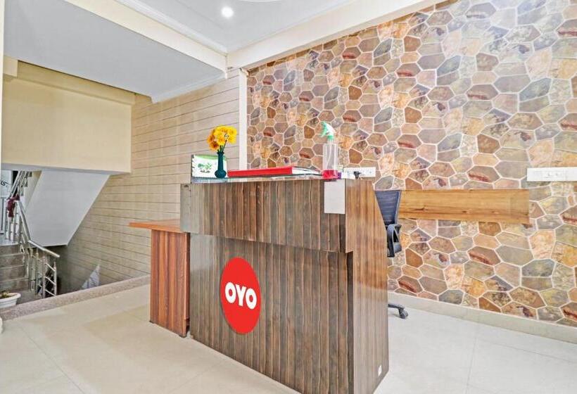 酒店 Oyo 85492 Star Residency