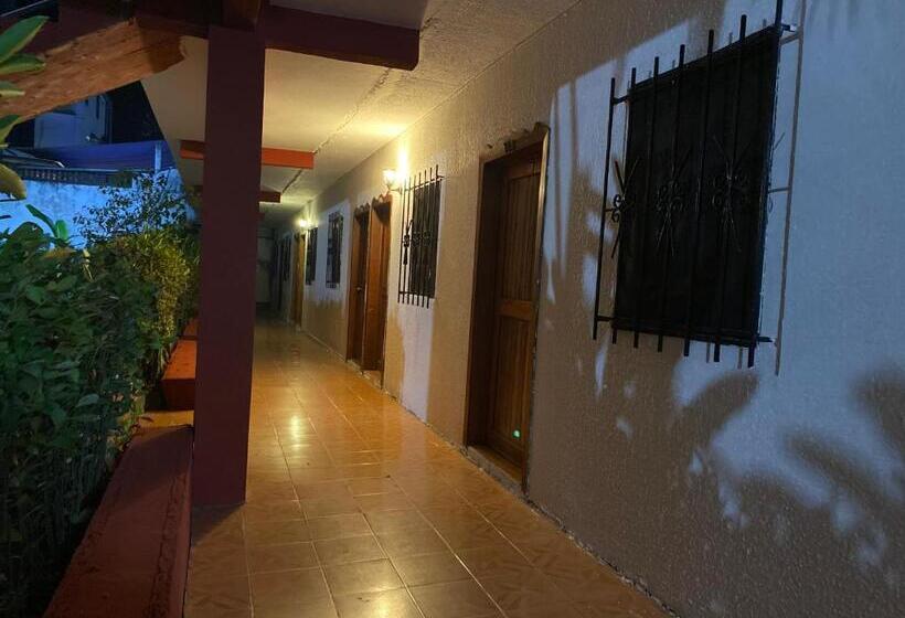 هتل Posada La Cañada