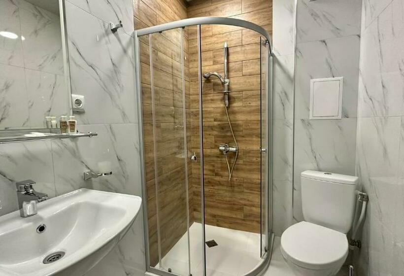 The Green Paradise Apartments