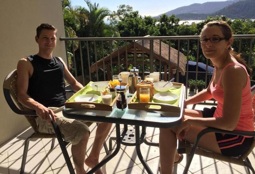 Bed and Breakfast Island Views