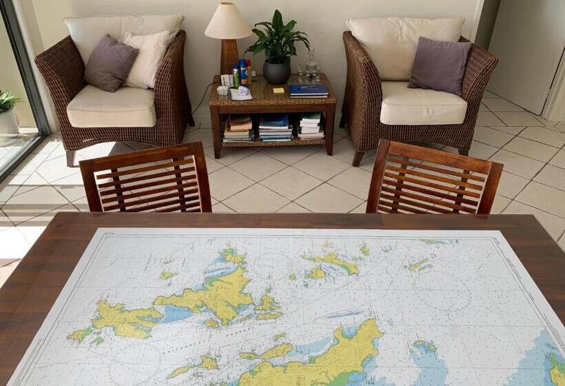 Bed and Breakfast Island Views