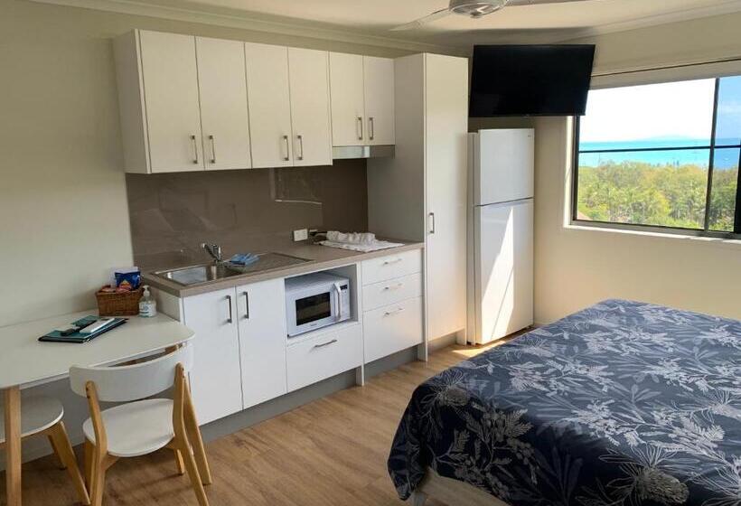 Bed and Breakfast Island Views