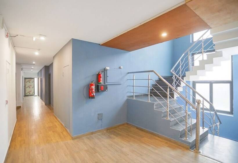 Fabhotel F9 Sector 51