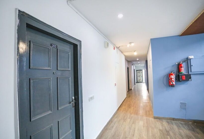 Fabhotel F9 Sector 51