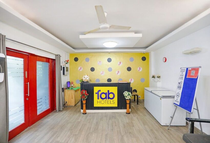 Fabhotel F9 Sector 51
