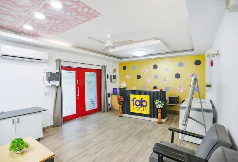 Fabhotel F9 Sector 51
