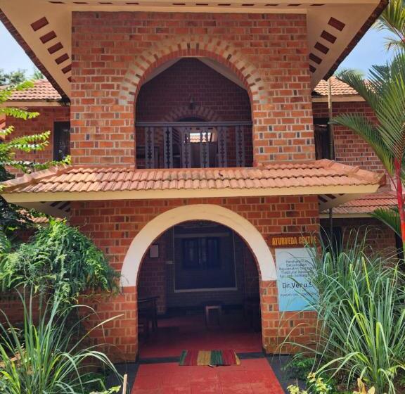 בית מלון כפרי Treebo Trend God S Own Country Ayurveda Resorts