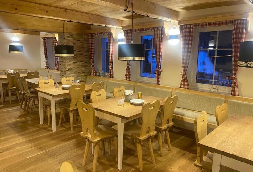 پانسیون Penzion Pod Lesem