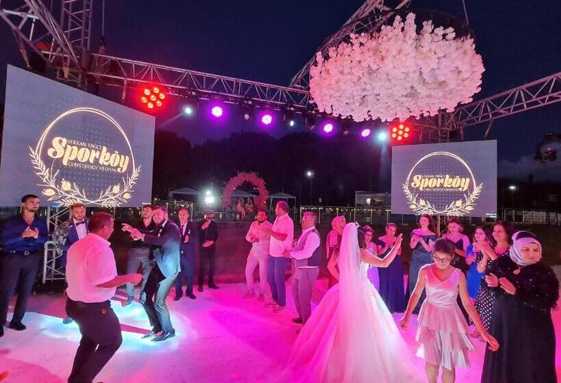 Sporköy Hotel & Beach Club