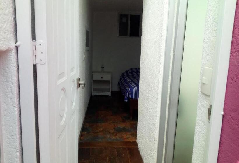 Общежитие Hostal Cuija Coyoacán