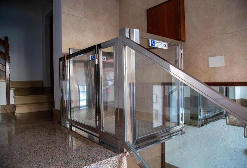 مسافرخانه Alojamiento Catamarán