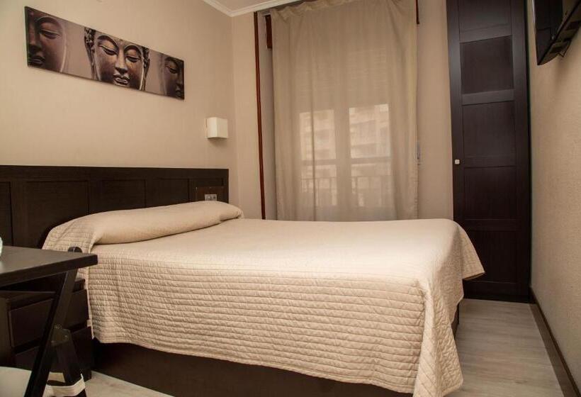 مسافرخانه Alojamiento Catamarán