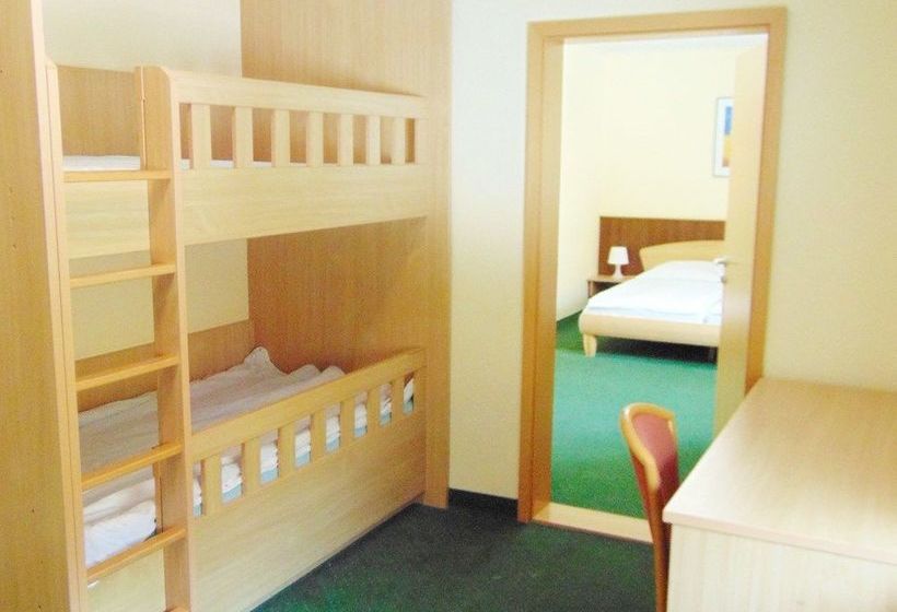 Отель African Safari Lodge