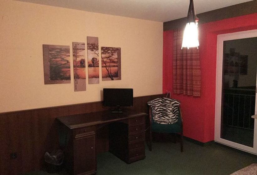 Отель African Safari Lodge