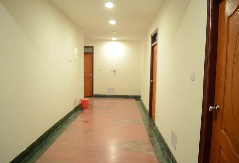 בית מלון כפרי Alok House